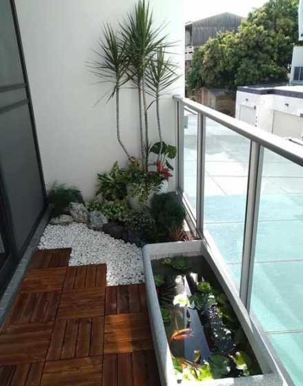 如何制作家庭阳台水景 家庭装修如何规划布局
