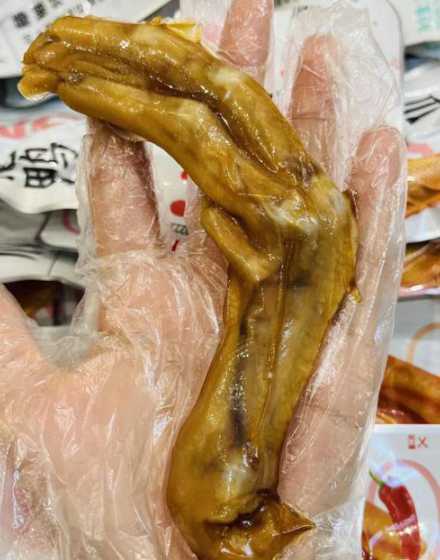 鸭爪表面发黄怎么洗掉 不辣的卤菜怎么做