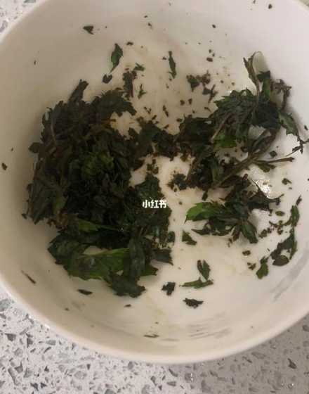 新鲜叶子捣碎怎么保险 ...孩子奶奶用新鲜田七叶子捣碎涂抹的包上!请问管用么